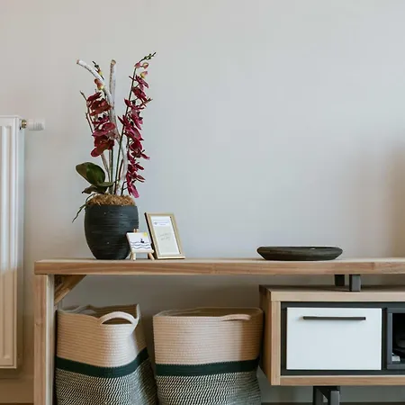 Huswell - With Sea View In Apartment *